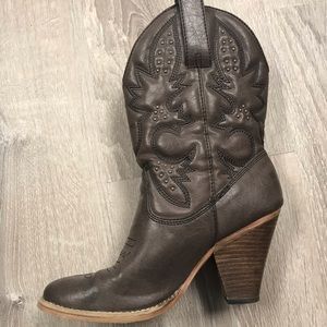 Cowgirl Boots with Heels